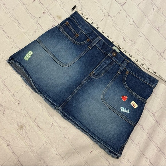 ABERCROMBIE & FITCH abercrombie girl’s Denim Mini Skirt with Patches sz 16 EUC - Picture 3 of 8